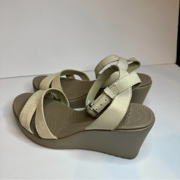 Crocs Women’s Leigh Beige Wedge Sandals- Ankle Strap-Dressy or Casual- Size 10 - Picture 3 of 5